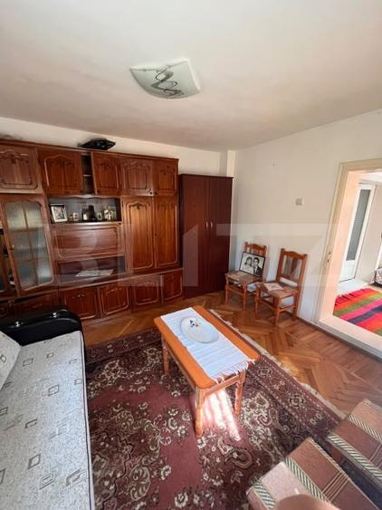 Penthouse cu 4 camere decomandat, mobilat în Exterior Vest