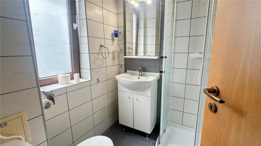 Casă individuală cu 4 camere cu Canalizare în Bunloc