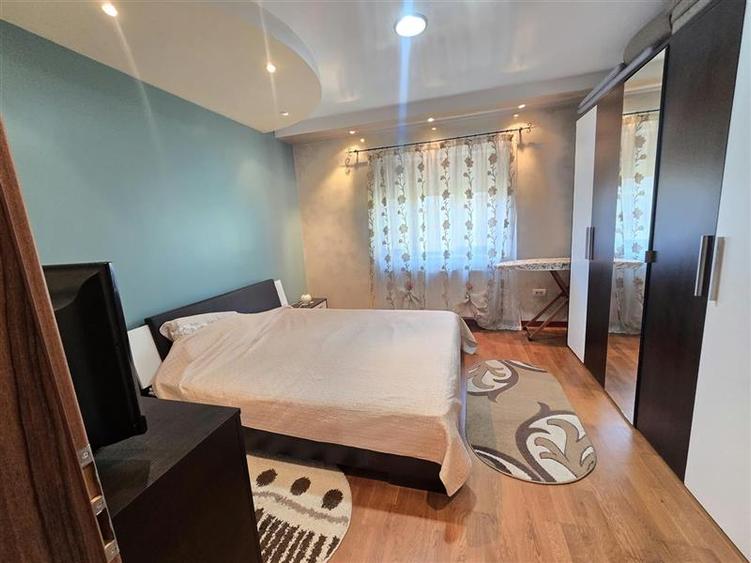 Casă individuală cu 2 camere cu Teren 160 Mp în Podul de Fier