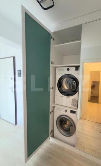 Apartament cu 3 camere decomandat, mobilat în Tractorul