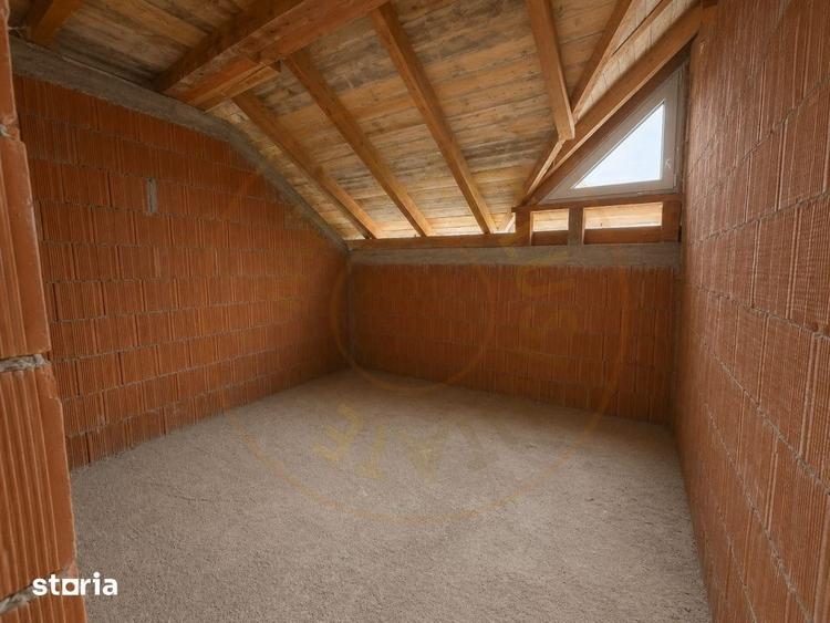 Casă cu 5 camere cu Teren 637 Mp în Sud