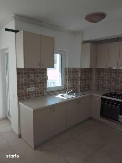 Inchiriez Apartament 3 camere Floresti Str Eroilor Central - 1