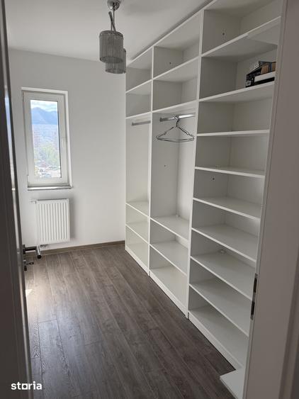 Apartament cu 3 camere în Bartolomeu
