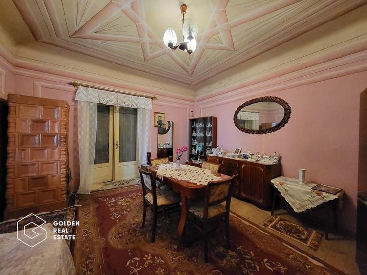 Casă individuală cu 5 camere cu Canalizare în Central