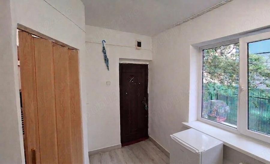 URGENT Camera de camin cu baie - 3