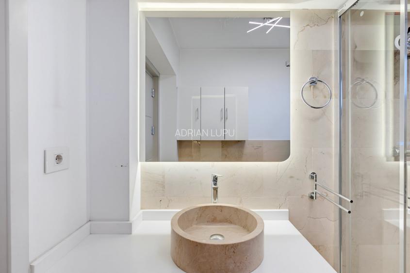 Vânzare Penthouse 3 Camere 2 Băi Newton Tătărași 168 mp READY TO MOVE