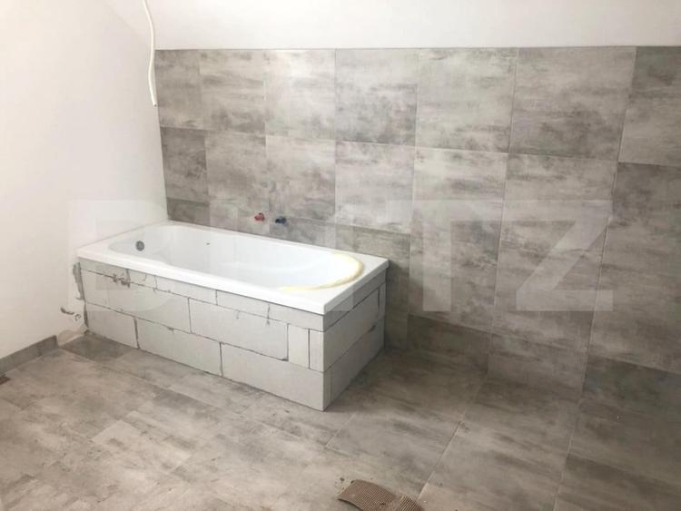 Casă individuală cu 4 camere cu Teren 564 Mp în Bod