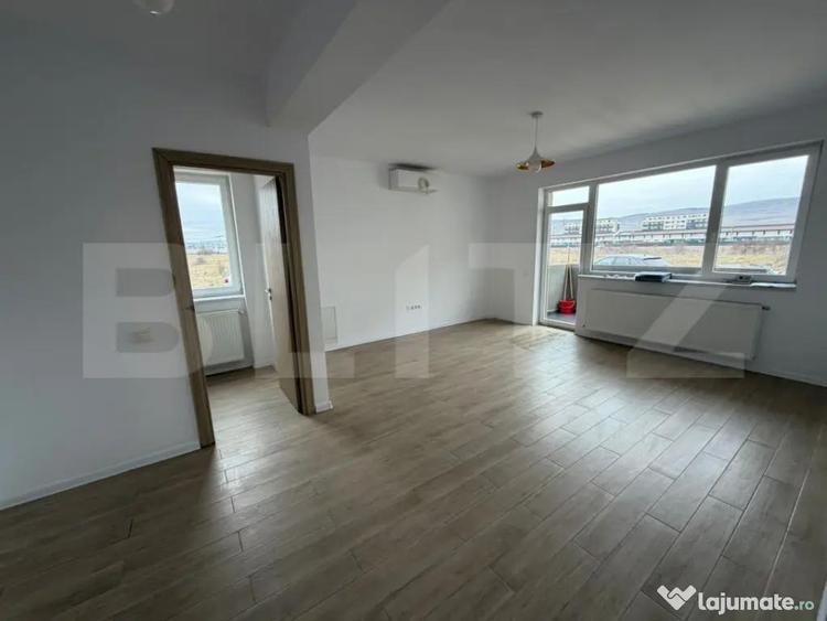 Spațiu comercial, de 52 mp, în Florești