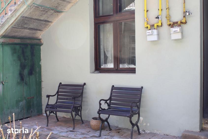 Apartament cu 4 camere în Centrul Istoric