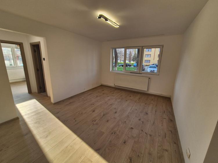 Apartament cu 2 camere semidecomandat în Micro I