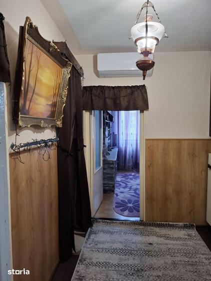 Apartament cu 3 camere decomandat în Mircea cel Bătrân