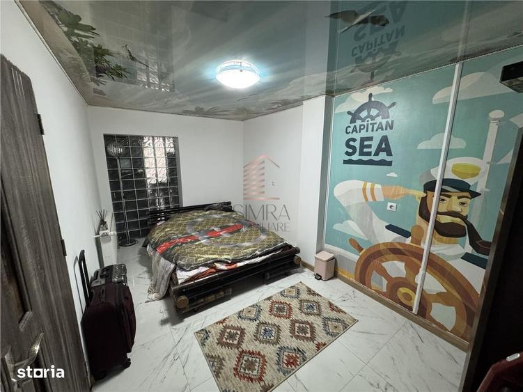 Apartament cu 4 camere decomandat în Central