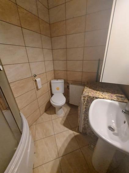 Apartament cu 2 camere semidecomandat în Calea Moldovei