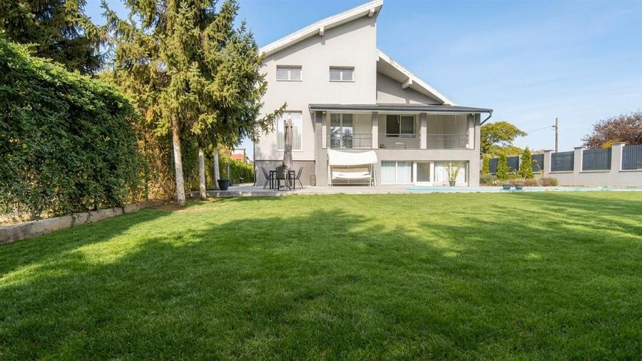 Casă cu 4 camere cu Teren 934 Mp în Sântandrei