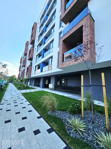 Apartament cu 2 camere semidecomandat, mobilat în Florești