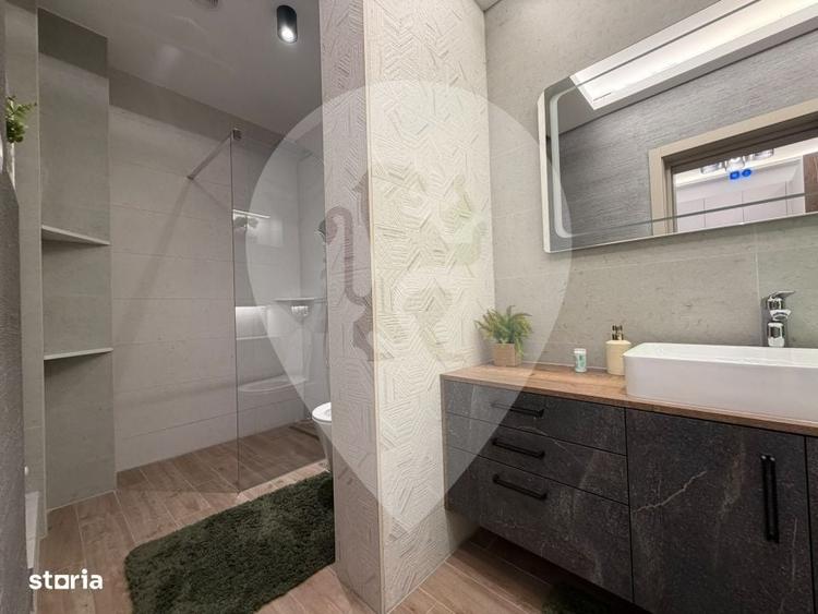 Casă cu 4 camere în Central