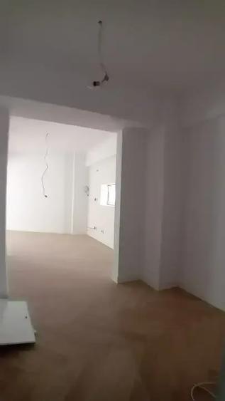 Apartament cu 2 camere semidecomandat în Unirii