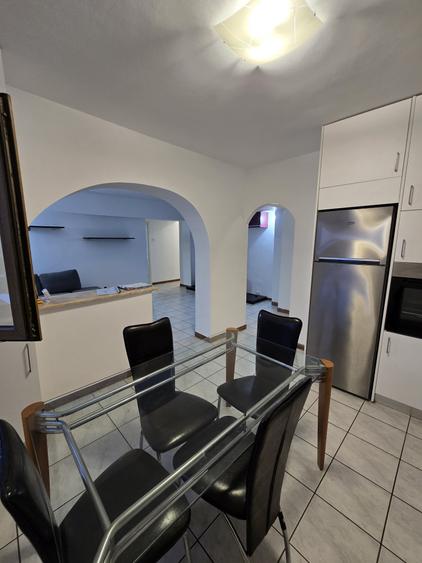 Apartament cu 3 camere decomandat, mobilat în Dorobanților