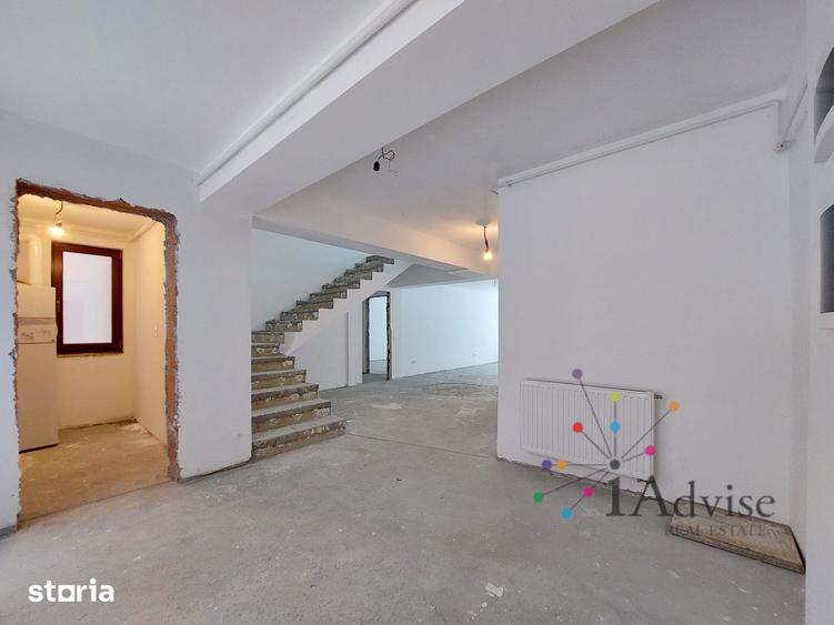 Apartament cu 4 camere în Schei
