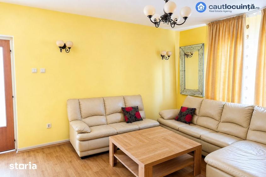 Casă cu 10 camere cu Teren 425 Mp în Dobroești