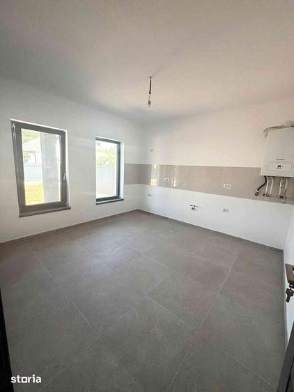 Casă cu 3 camere cu Teren 400 Mp în Hemeiuș