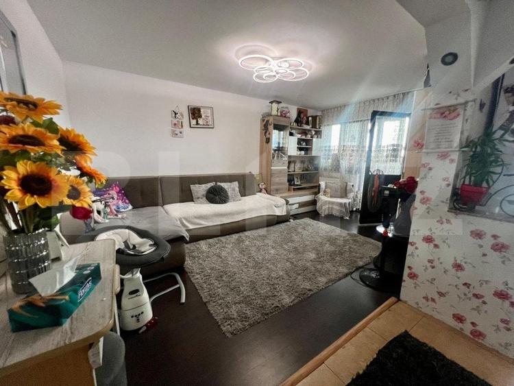 Apartament cu 4 camere decomandat, mobilat în Burdujeni