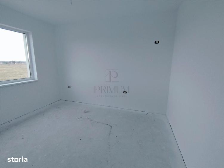 Casă cu 4 camere în Moșnița Veche