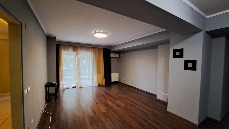 Apartament cu 3 camere decomandat, mobilat în Herăstrău