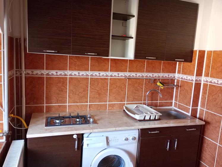 Garsonieră decomandată în Gară