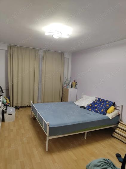 Apartament cu 3 camere decomandat în Vest
