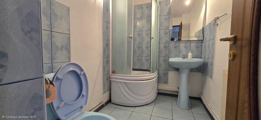 Apartament cu 3 camere decomandat în Micro 6