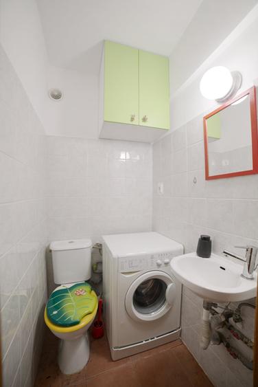 Apartament cu 4 camere decomandat, mobilat în Iancului