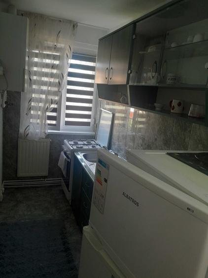 Apartament cu 2 camere decomandat în Dâmbu Pietros