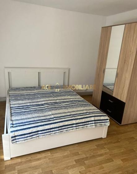 Apartament cu 3 camere decomandat, mobilat în Lujerului