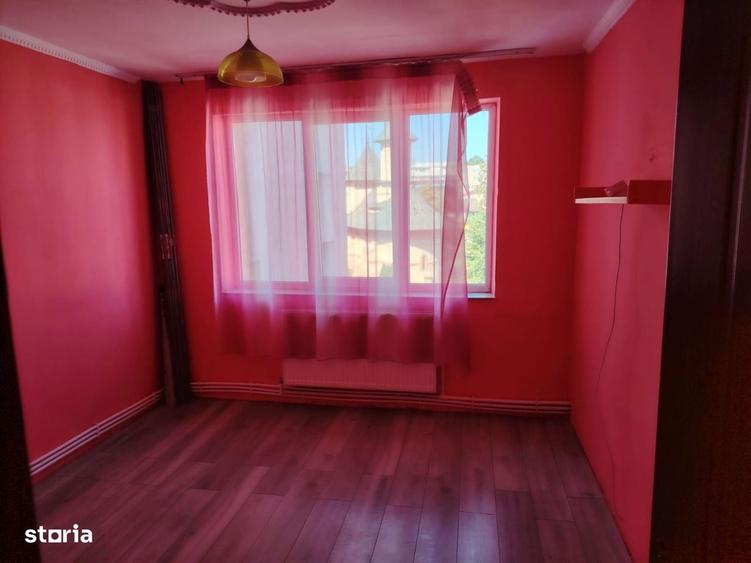Apartament cu 2 camere semidecomandat în Ultracentral