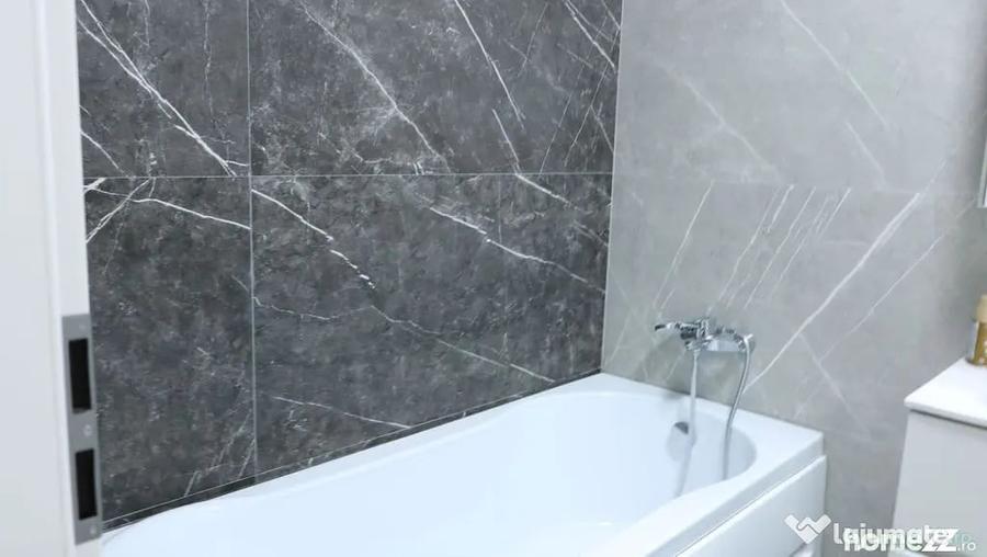 Apartament cu 3 camere semidecomandat în Central
