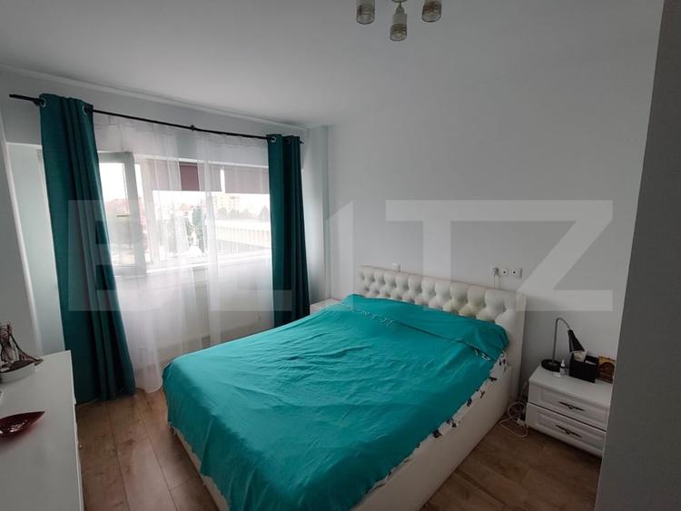 Apartament cu 4 camere decomandat, mobilat în Ultracentral