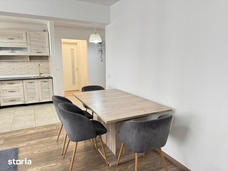 Apartament cu 2 camere semidecomandat în Tractorul