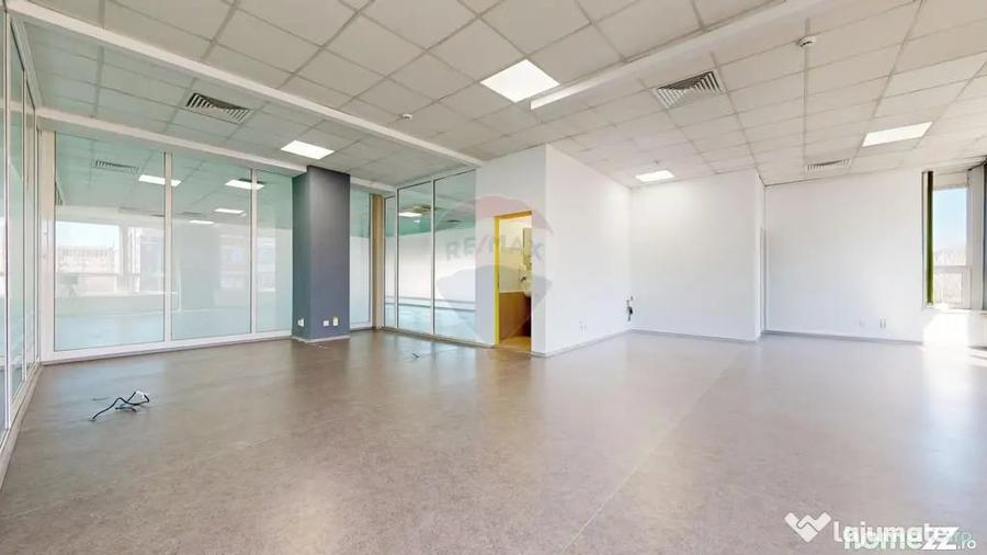 Spațiu comercial, de 513 mp, în Centrul Civic