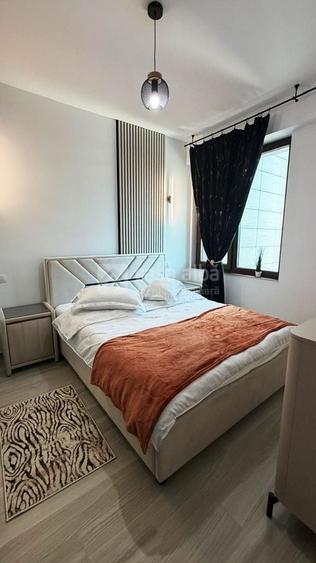 Apartament cu 2 camere semidecomandat, mobilat în Central