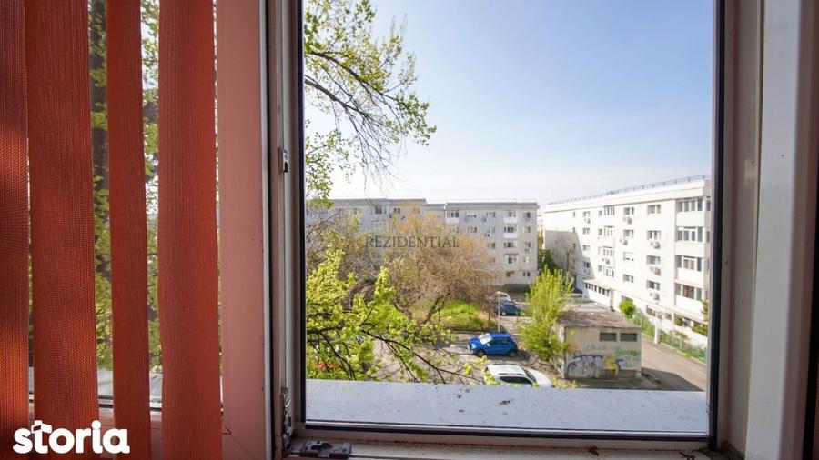 Apartament cu 3 camere, mobilat în Băneasa