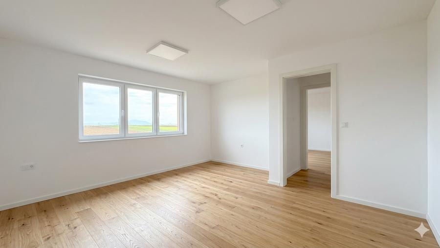 Casă individuală cu 4 camere cu Teren 900 Mp în Tărlungeni