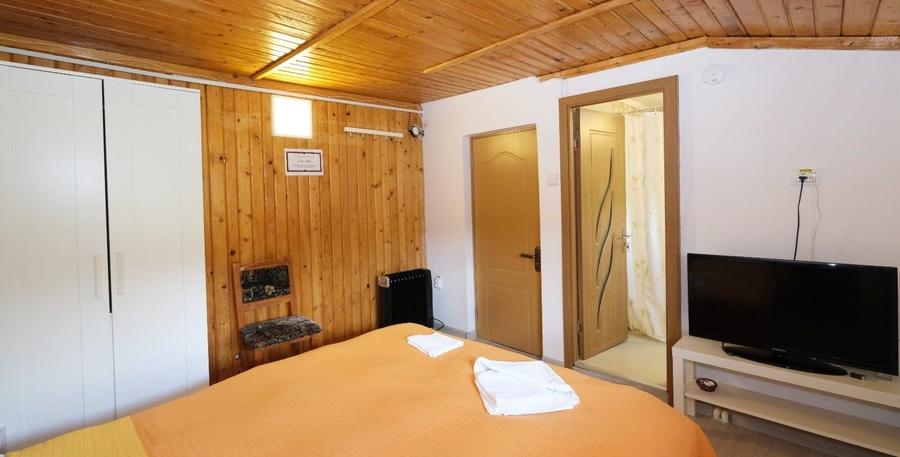 Hotel/Pensiune, de 200 mp, în Cheia