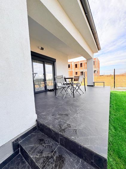 Jumatate de Duplex cu afarcere Giarmata Mare