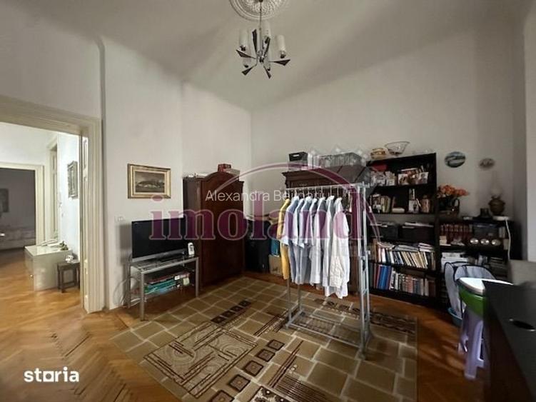 Apartament 4 camere in vila interbelica- vanzare- zona Gara de Nord