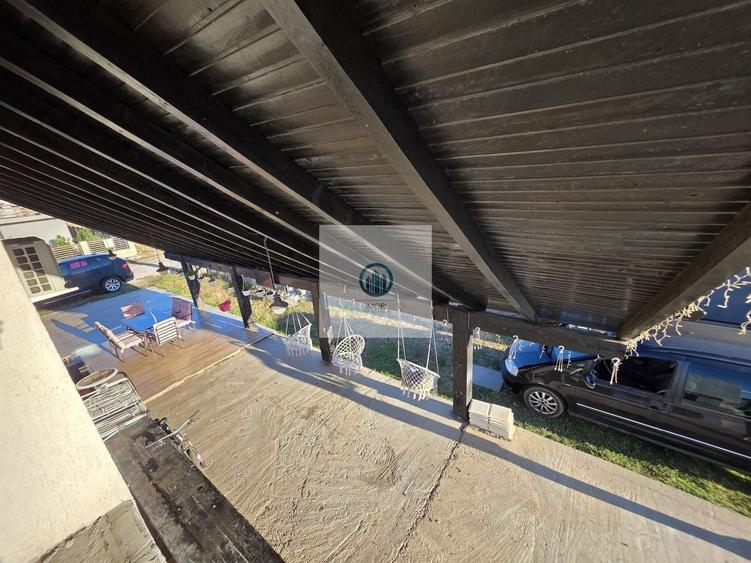 Casă individuală cu 4 camere cu Canalizare în Periferie