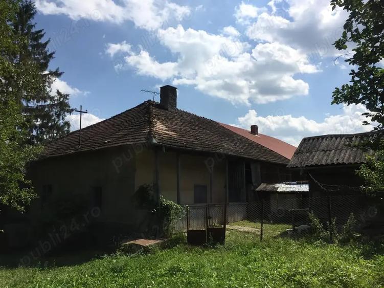 Casă cu 3 camere în Mociu