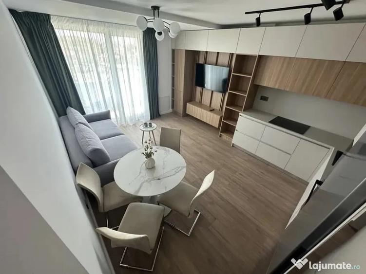 Apartament cu 2 camere semidecomandat în Sânnicoară