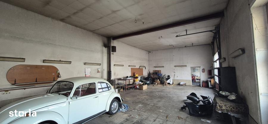 Casă cu 7 camere cu Teren 1174 Mp în Central