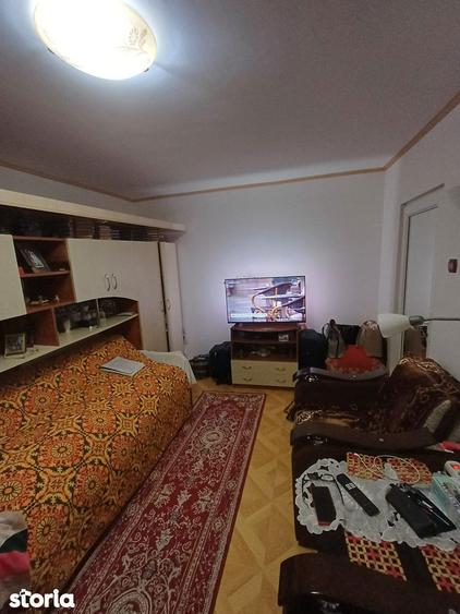 Garsonieră decomandată în Exterior Vest